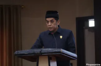 Ketua DPRD kota Payakumbuh Wirman Putra Dt. Rajo Mantiko Alam menyampaikan apresiasi kepada Pemko Payakumbuh di aula Ngalau Indah Balaikota Payakumbuh, Selasa 11 Maret 2025.