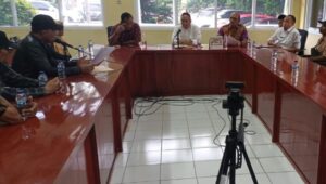 Foto Dampingi Warga Laporkan Dugaan Pelanggaran Pengelolaan Perkebunan ke Kanwil BPN Jatim, Calon DPD RI Trijanto : Dirinya Merasa Terpanggil