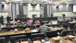 Foto Rapat Paripurna Penyampaian LKPJ Bupati Tahun 2023, Digelar Oleh DPRD Kab Blitar