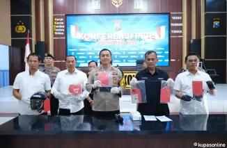 Konferensi Pers Polres Blitar Kota Ungkap kasus pencurian kendaraan bermotor