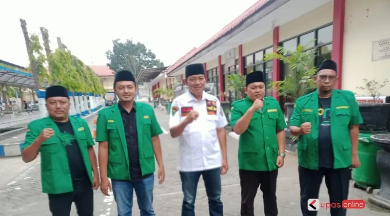 Ketua GP Ansor bersama pengurus dan LBH seusai melakukan audiensi dengan Polres Blitar