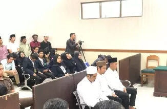 Sidang putusan Gus Samsudin di vonis bebas