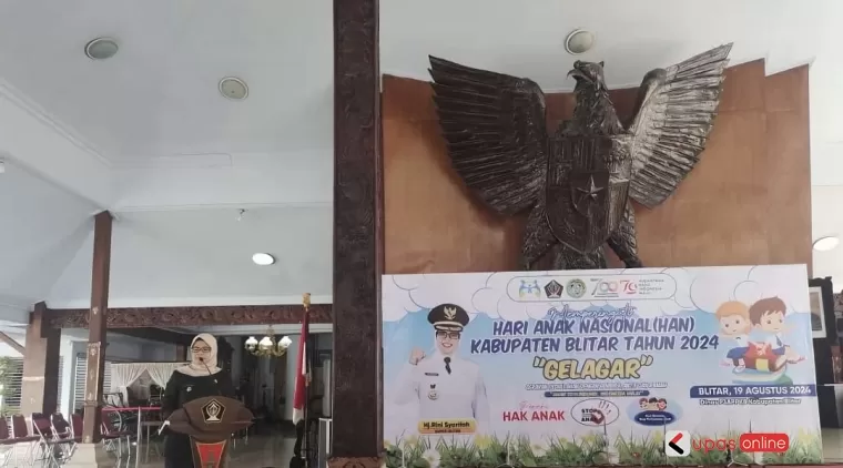 Bupati Blitar berikan sambutan du acara Peringatan Hari Anak Nasional 2024