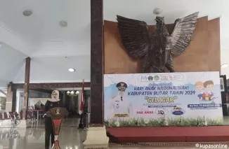 Bupati Blitar berikan sambutan du acara Peringatan Hari Anak Nasional 2024