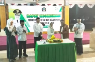 Bupati Blitar hadir di acra Rakor Desa/Kelurahan se-Kab Blitar