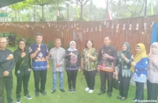 Bupati Blitar didampingi Kadis Kesehatan, Forkopimda dan Sekertaris Komisi satu DPRD Kab Blitar.