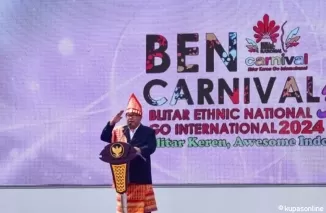 Wali Kota Blitar Santoso Buka Ben Carnival 2024