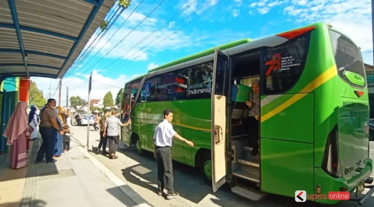 Bus Sekolah milik Kabupaten Blitar