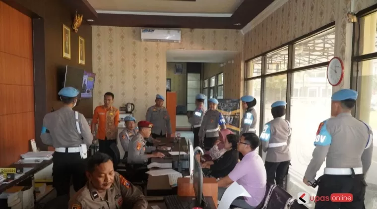 Kegiatan Gaktibplin dilaksanakan Subbidprovos Bidpropam Polda Jawa Timur di Polres Blitar