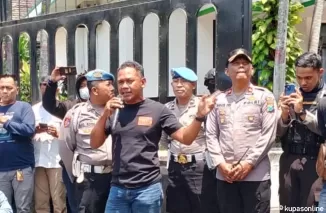 Ketua GPI Jaka Prasetya sewaktu unras