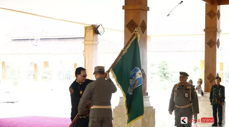 Pj. Bupati Blitar Terima Kirab Pataka Jer Basuki Mawa Beya di Pendopo Sasana Adi Praja