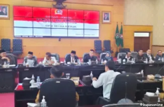 Rapat kerja gabungan Komisi II dan Komisi I DPRD Kota Blitar