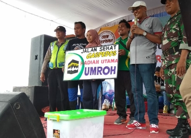 Dian Menangkan Hadiah Utama Umroh Dalam Jalan Sehat GASPEDOZ