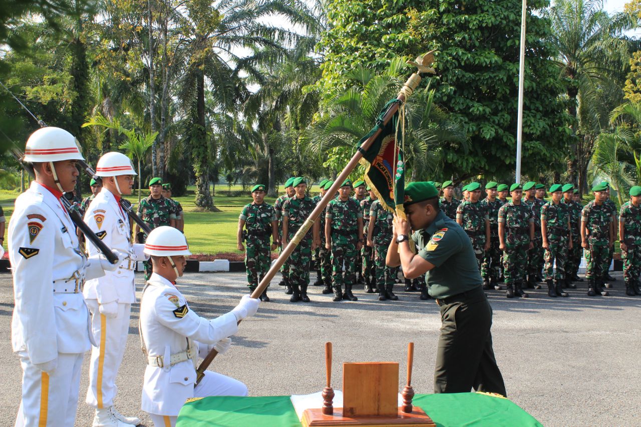 DANYONIF 121/MK Pimpin Tradisi KORPS Pindah Satuan