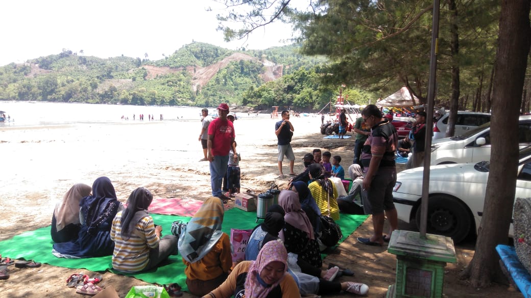 Libur Panjang, Wisata Pantai Gemah Tulungagung Mulai Diserbu Wisatawan