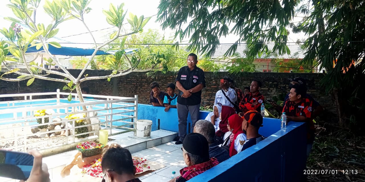 Berziarah di Makam Pendiri Kota Medan, Masyarakat Wakilkan Walikota Memperingati Jasa Pahlawan