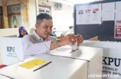 Lakukan Pencoblosan di TPS 10 Kelurahan Olo, Wakil Wali Kota Padang Sampaikan Harapannya