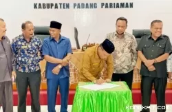 Wakil Bupati Padang Pariaman Pimpin Rapat Penandatanganan RPJPD 2025-2045