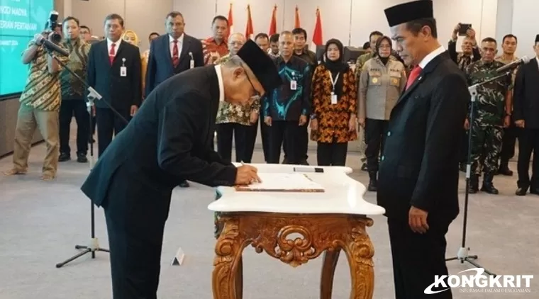 Menteri Pertanian, Andi Amran Sulaiman,  melantik Irjen Pol Setyo Budiyanto sebagai Inspektur Jenderal (Irjen) Kementan RI, Jum'at, 22 Maret 2024.