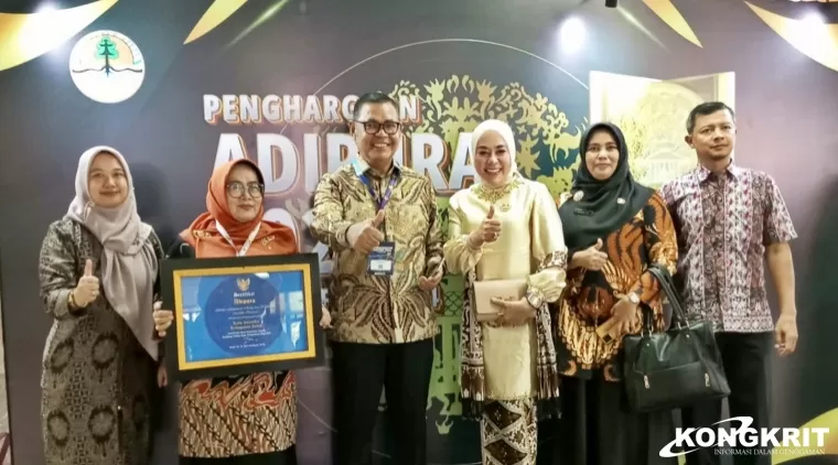 Kabupaten Solok Kembali Bersinar, Raih Sertifikat Adipura 2023 dari Kementerian Lingkungan Hidup dan Kehutanan RI