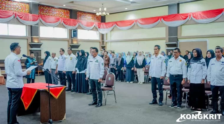 Medison Resmi Lantik 21 Pejabat Struktural Lingkungan Pemerintah Kabupaten Solok