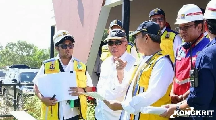Menteri Basuki juga meninjau pembangunan Instalasi Pengolahan Air (IPA) Sepaku