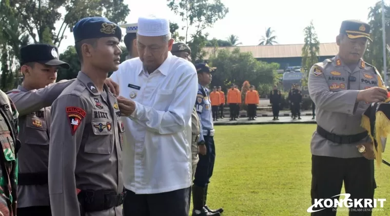 Bupati Hamsuardi dan Kapolres AKBP Agung Tribawanto Pimpin Apel Gelar Pasukan Ketupat Singgalang 2024