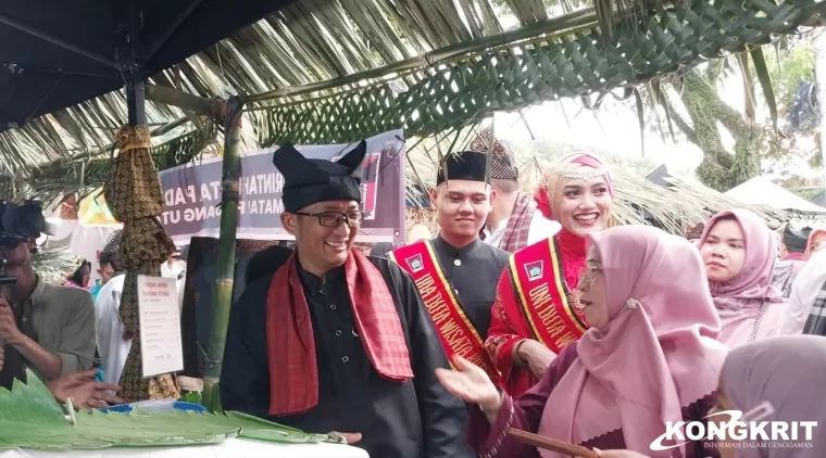 Meriahnya Festival Muaro Padang 2024, Hendri Septa ajak Masyarakat Mencintai Sejarah