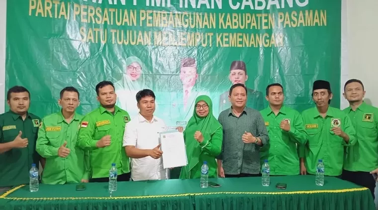 Ardinol Bismi Mendaftar ke PPP dan Nyatakan Serius Serta Siap Memimpin Kabupaten Pasaman