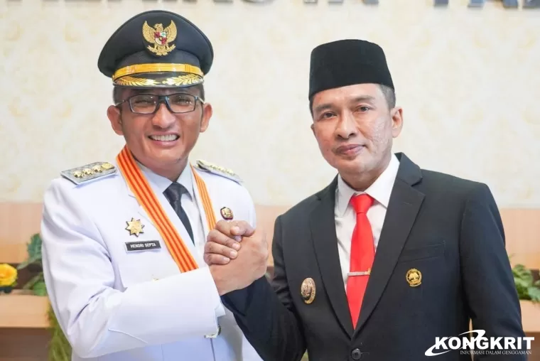 Wali Kota dan Wakil Wali Kota Padang Berpamitan dengan Saling Pujian
