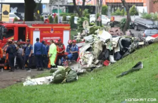 Pesawat Latih Indonesia Flying Club Jatuh, Keluarga Korban Datangi RS Polri untuk Identifikasi Jenazah. (Foto : Dok. Istimewa)