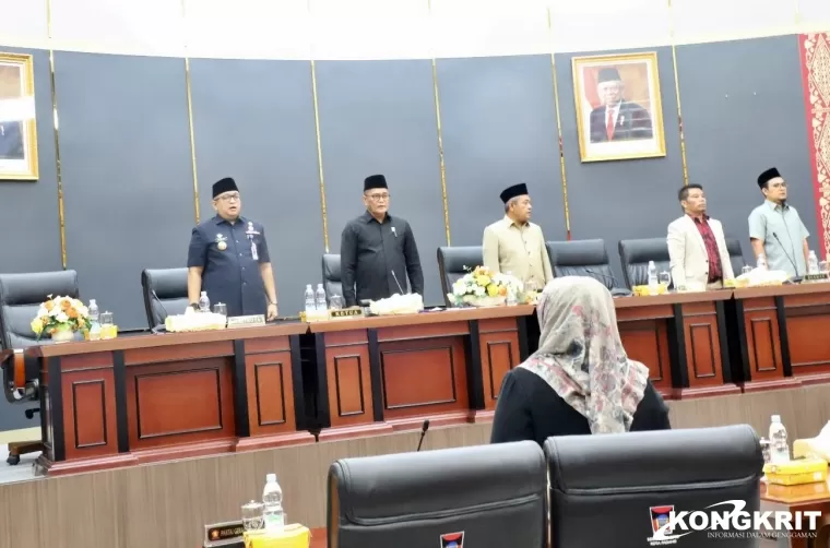 DPRD Kota Padang Sahkan Dua Ranperda Pemko Padang untuk Dijadikan Perda