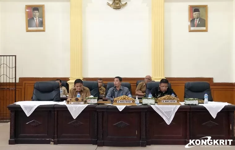 DPRD Kota Pariaman Gelar Sidang Paripurna Penyampaian Pandangan Fraksi terhadap LKPD Tahun 2023