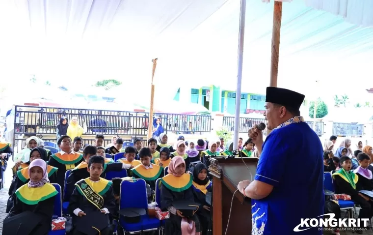 Hadiri Wisuda Santri MDTA Pariaman Timur, Sekdako Pariaman Tekankan Pentingnya Pendidikan Agama