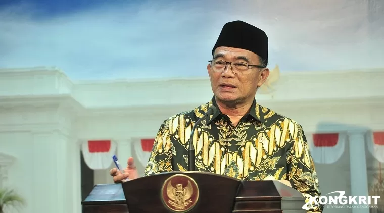 Menko PMK Muhadjir Effendy Usulkan Korban Judi Online Jadi Penerima Bansos. (Foto : Dok.Istimewa)