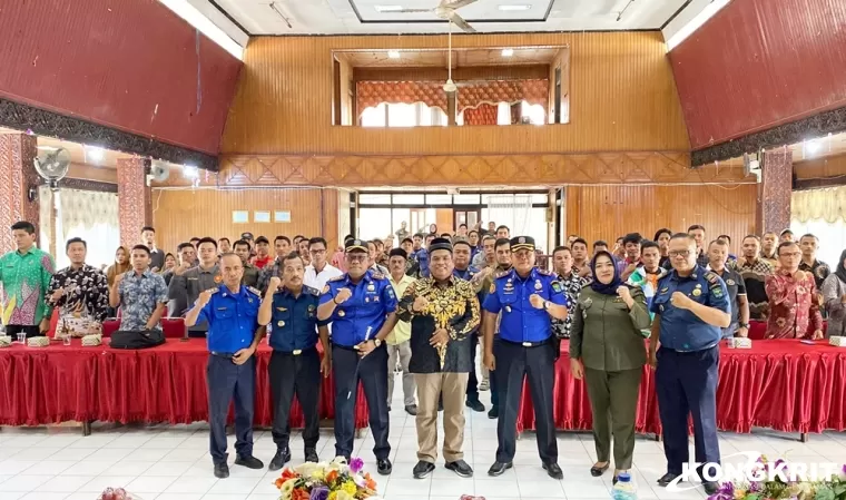 Suhatri Bur Hadiri Pembinaan Relawan Pemadam Kebakaran di Padang Pariaman