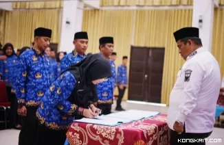 Suhatri Bur Lantik Hampir 2000 Pegawai PPPK di Padang Pariaman