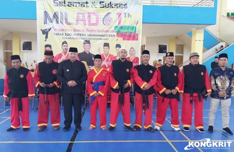 Hadiri Milad ke-61 Tapak Suci Putra Muhammadiyah Solok Raya, Wali Kota Solok Terima 2 Penghargaan