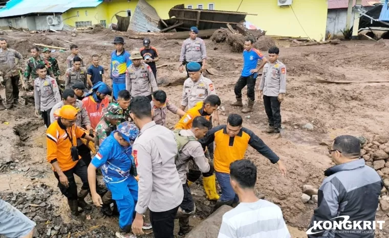 102 Personel dan Satu Anjing Pelacak Dikerahkan Polri untuk Pencarian Korban Longsor di Ternate