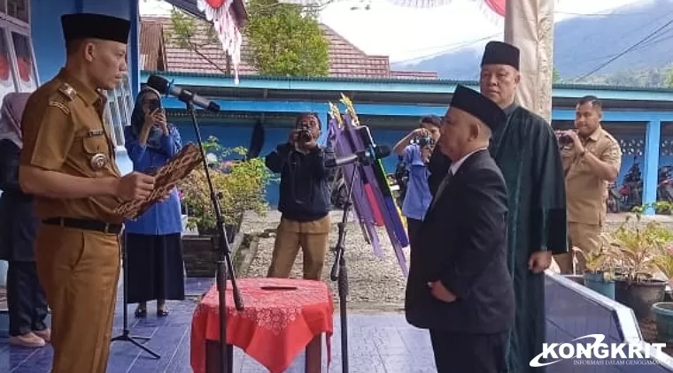 Bupati Pasaman Lantik Direktur PDAM Tirta Saiyo