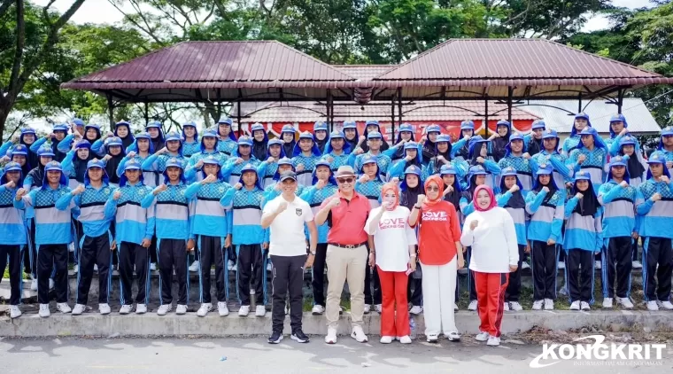 Bupati Solok Dorong Peningkatan Kinerja ASN dan THL dalam Peringatan HUT RI ke-79