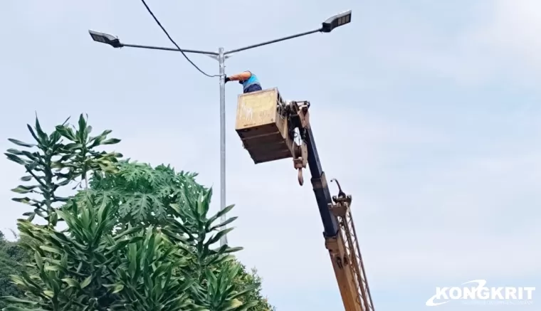 Lampu PJU di Kota Padang Rusak? Laporkan Segera ke Nomor Ini!