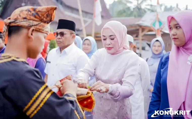 Lestarikan Kuliner dan Berdayakan UMKM Lokal, Kabupaten Solok Gelar Festival 99 Makanan Khas Nagari Muaro Pingai