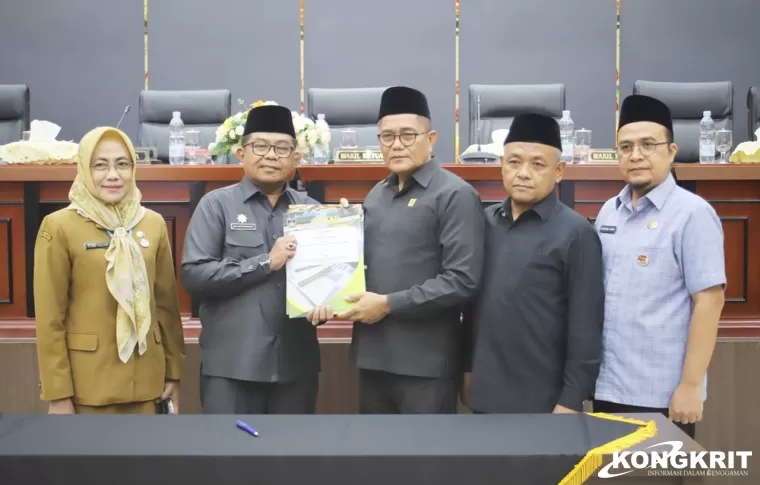 Pemko dan DPRD Kota Padang Sepakati Perubahan KUA-PPAS 2024 serta RPJPD 2025-2045 sebagai Perda