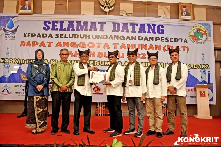 Wali Kota Padang Resmi Buka RAT Koperasi Karyawan Perumda AM Kota Padang Tahun Buku 2023