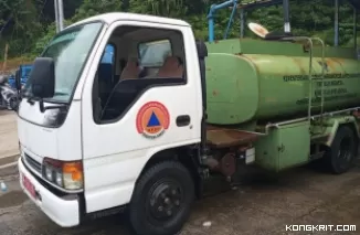 Pasca Banjir, Perumda Air Minum Kota Padang Terus Salurkan Bantuan Air Tangki