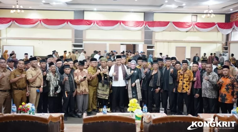 Pengurus ForKAN Kabupaten Solok Periode 2024-2029 Resmi Dikukuhkan, Bupati Solok Jabat Pucuak Undang