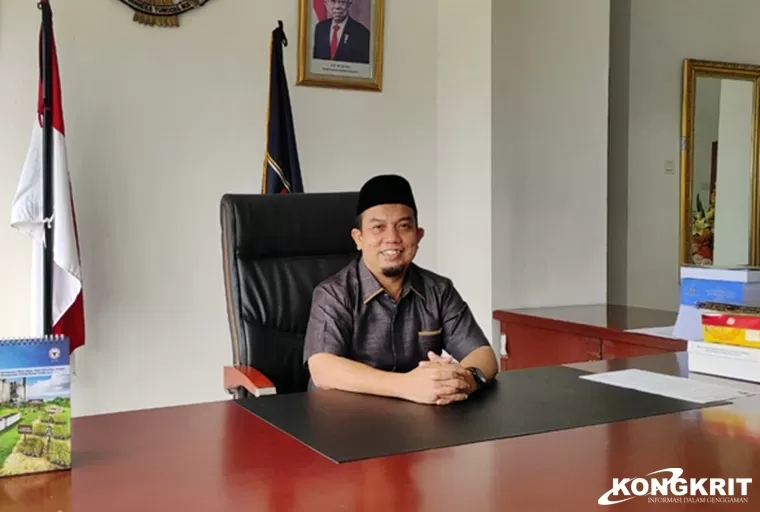 Profil Muharlion, Pengajar dan Dai yang Berhasil Menjadi Ketua DPRD Kota Padang (Foto: Dok.Istimewa)