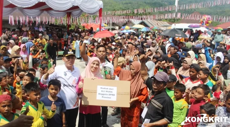 Ribuan Warga Padang Gelugur Antusias Ikuti Jalan Jantung Sehat bersama Bupati Pasaman Sabar AS