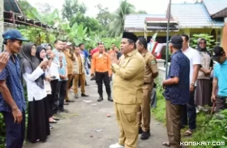 Bupati Padang Pariaman Melayat ke Rumah Duka Nia Kurnia Sari, Gadis Penjual Gorengan yang Ditemukan Meninggal Dunia